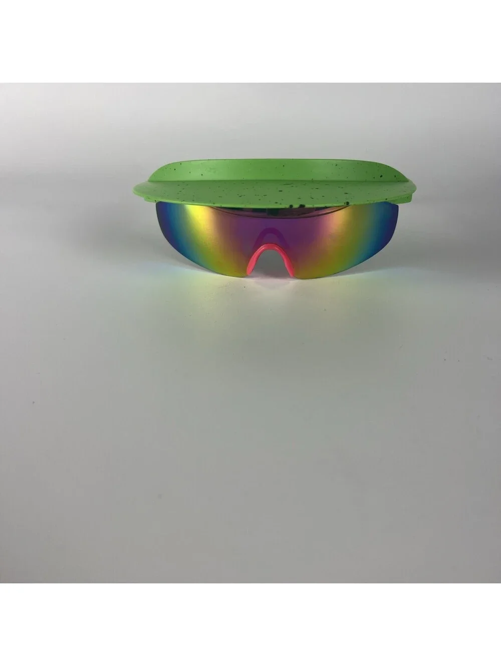 Sun Chill Retro Sunglasses with Hat Brim